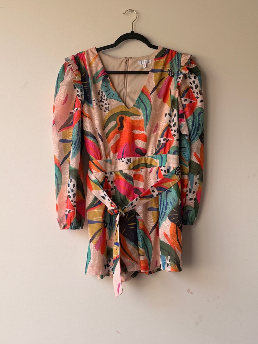 TCEC Multicolor Tropical Print V-Neck Romper - Picture 7 of 7